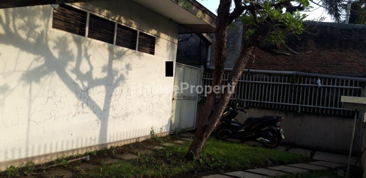 Foto properti Rumah Hitung Tanah Jl Sidoyoso Bisa Direnov Jadi Rumah Dan Gudang 5
