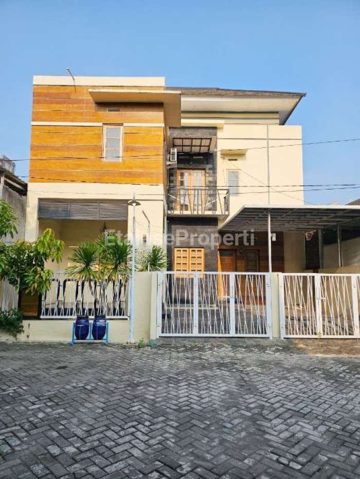 Foto properti Rumah Model Villa Perumahan Bukit Randu Agung Indah Gresik 1