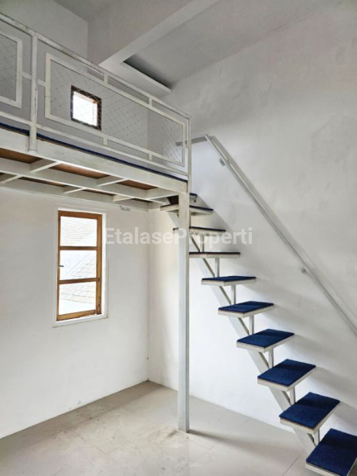 Foto properti Rumah Model Villa Perumahan Bukit Randu Agung Indah Gresik 8