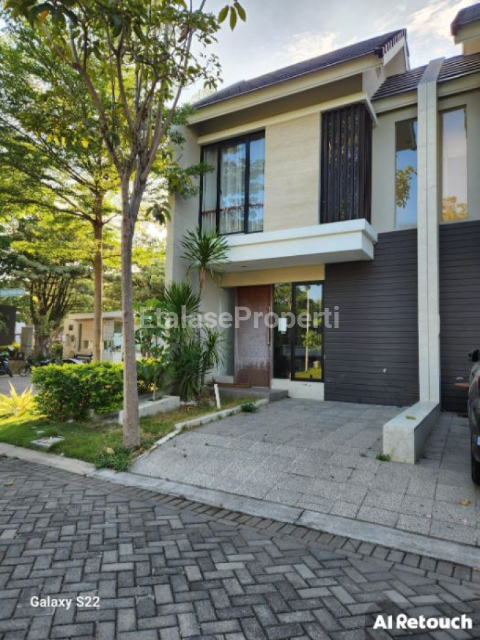 Foto properti Rumah Northwest Lake Siap Huni 3