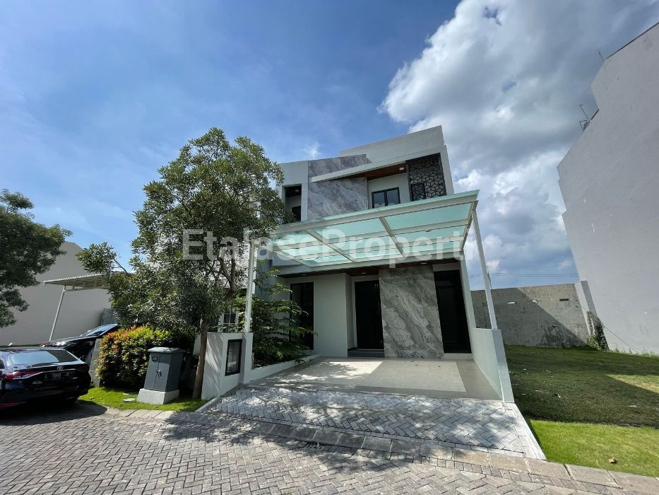 Foto properti *Dijual Rumah Dian Istana Mocca Vrbana* 1