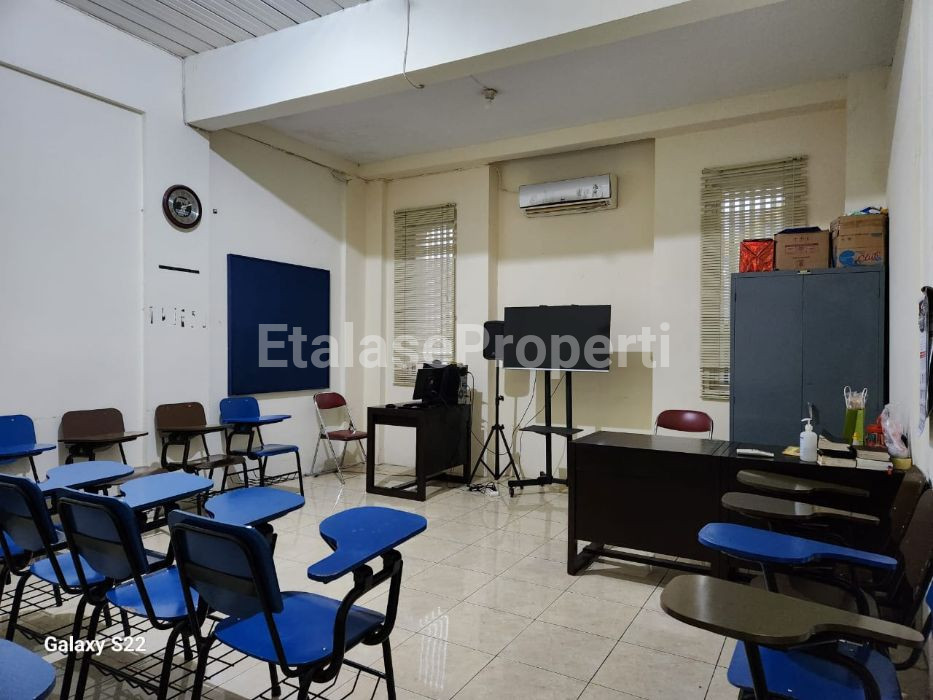 Foto properti JARANG ADA ‼ Sentra Taman Gapura  Ruko Jejer 2 6