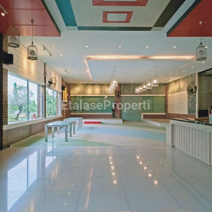 Foto properti DIJUAL TANAH & GEDUNG DI RAYA BANGKALAN MADURA 2