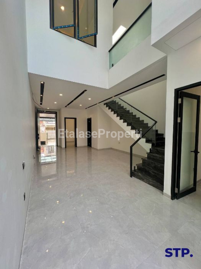 Foto properti Modern - Tropical Design, Rumah Baru Di Kupang Baru 5