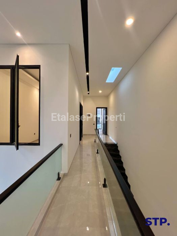 Foto properti Modern - Tropical Design, Rumah Baru Di Kupang Baru 9