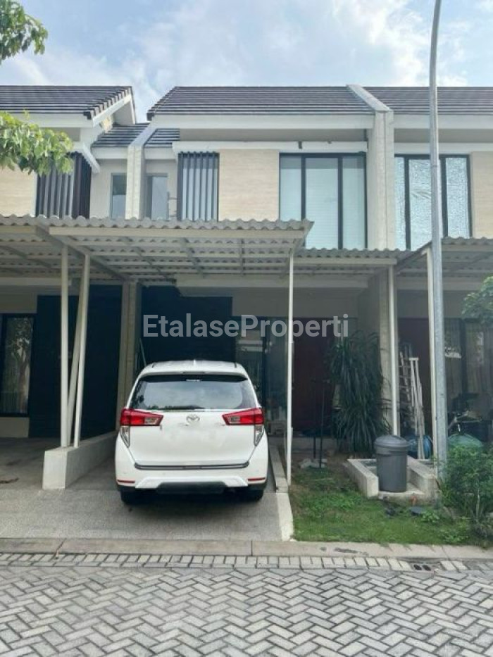 Foto properti Disewakan Rumah Di North West Lake Bagus Siap Masuk 3