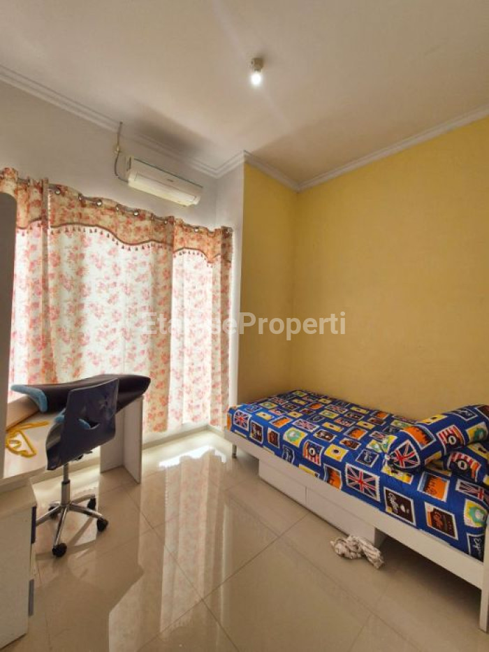 Foto properti Dijual Rumah Di Green Semanggi Dekat MERR Semi Furnished 7