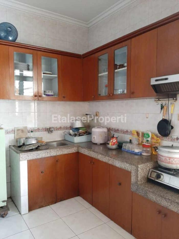 Foto properti Dijual Rumah Kos Elite Di Dukuh Kupang Timur Bagus Full Furnish 3