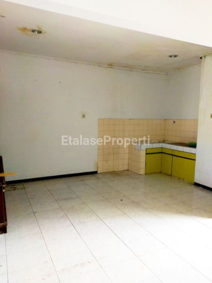 Foto properti Dijual Rumah Hitung Tanah Darmo Permai Timur 7