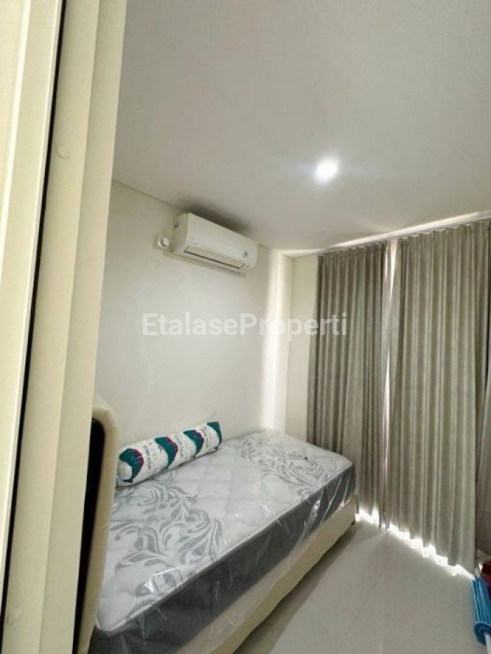 Foto properti Disewakan Rumah Di Grand Pakuwon Full Furnished 6