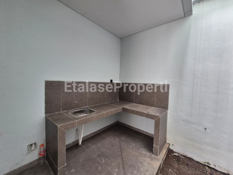 Foto properti Disewakan Rumah Baru Di Grand Eastern Siap Huni 2
