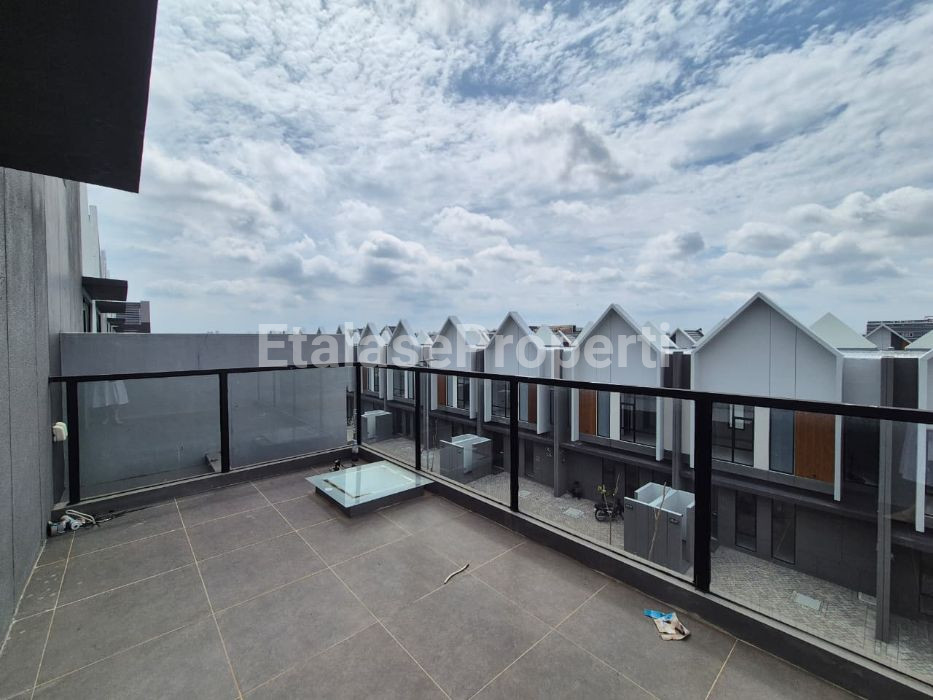Foto properti Disewakan Rumah Baru Di Grand Eastern Siap Huni 6
