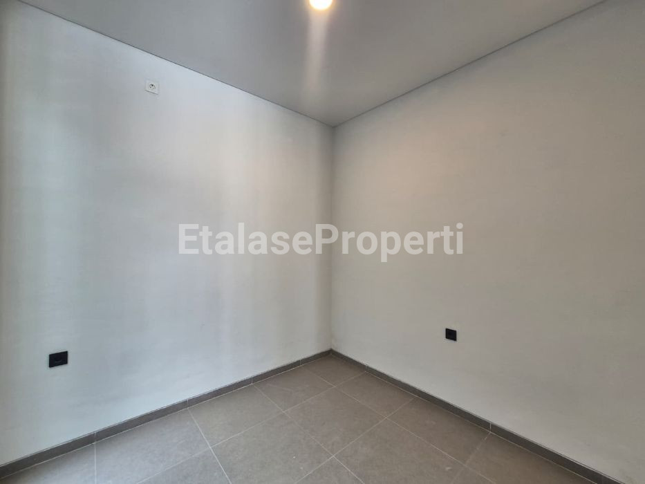 Foto properti Disewakan Rumah Baru Di Grand Eastern Siap Huni 8