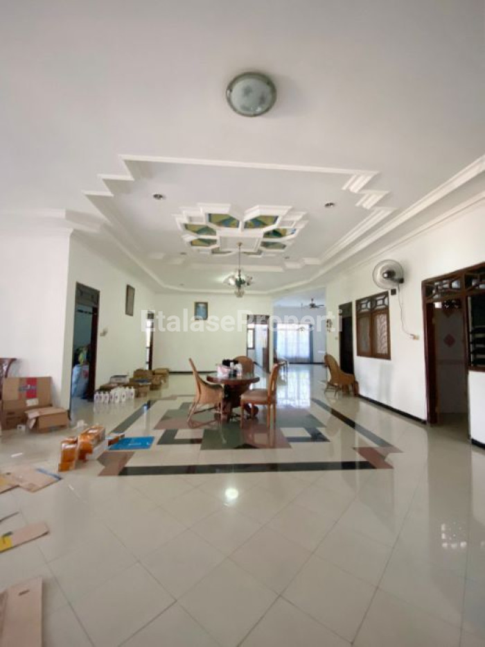 Foto properti Disewakan Gedung Raya Rungkut Madya Pojokan MERR Nol Jalan 7