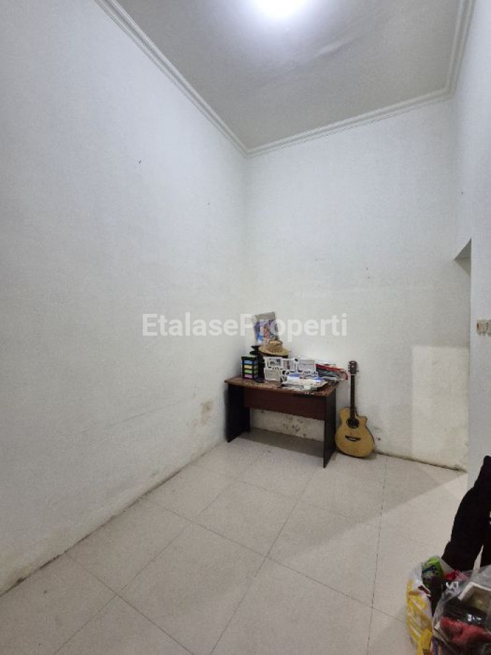 Foto properti Dijual Rumah Di Wonorejo Selatan Rungkut Siap Huni 3