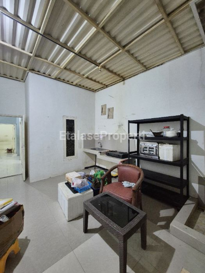 Foto properti Dijual Rumah Di Wonorejo Selatan Rungkut Siap Huni 6