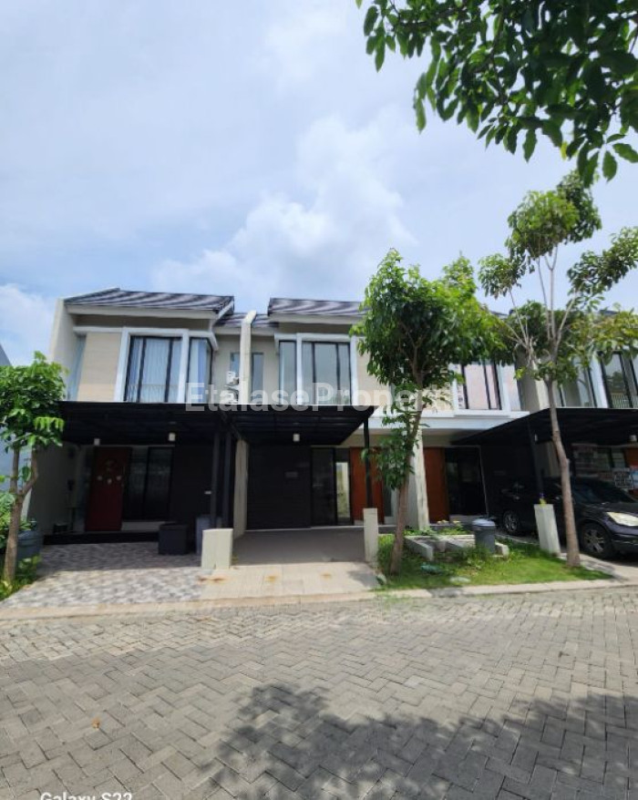Foto properti Rumah Dijual Northwest Hill Clifton Deluxe 1.2 M 1