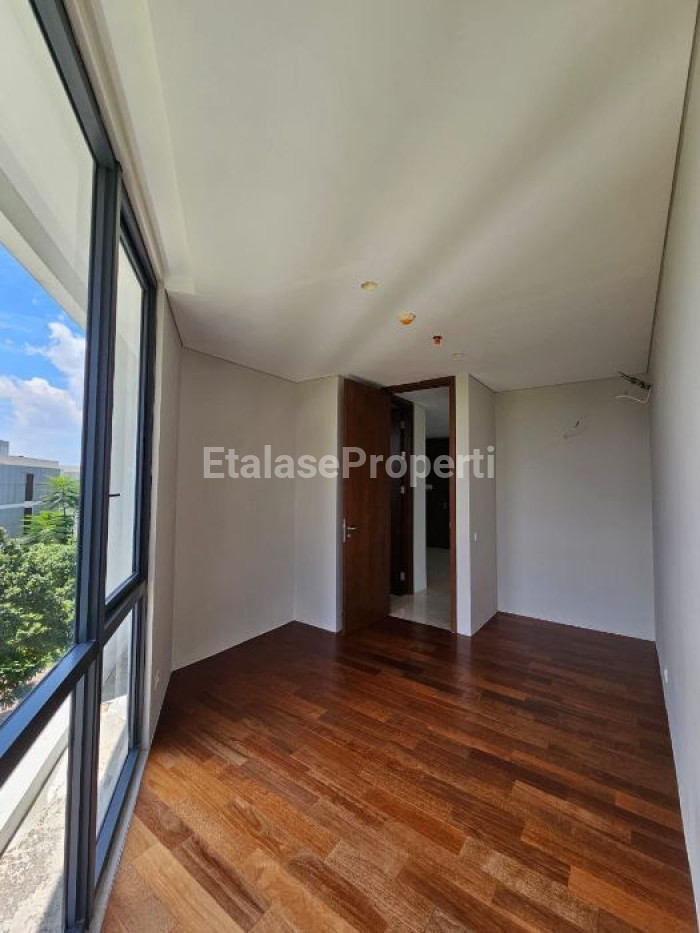 Foto properti Dijual & Disewakan Apartemen The Rosebay Graha Family 7
