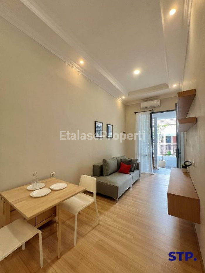 Foto properti Modern Compact, Rumah Pakuwon City Cluster Griya Asri 6