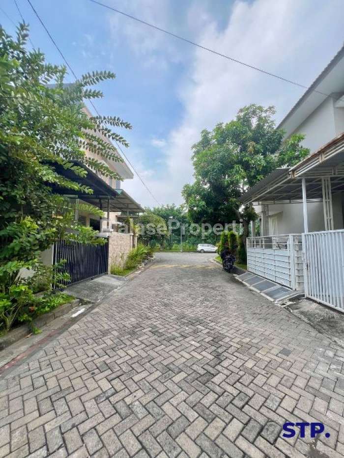 Foto properti Modern Compact, Rumah Pakuwon City Cluster Griya Asri 4