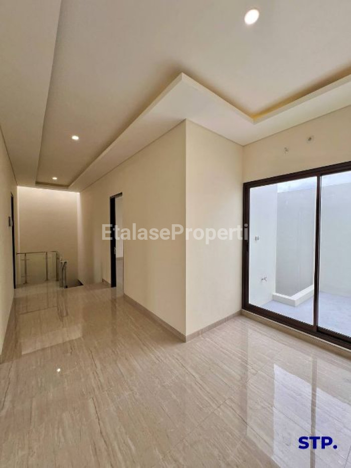 Foto properti Rumah Baru Lebar 10 Di Citraland Cluster International Village 7