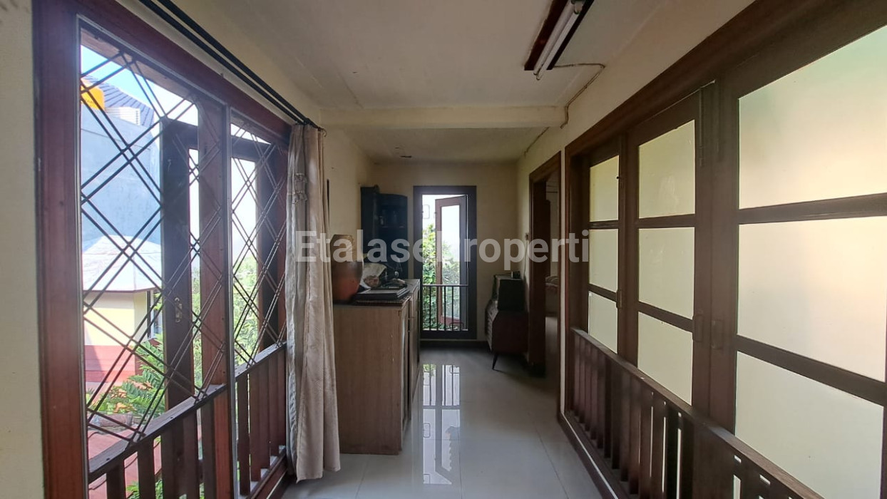 Foto properti JUAL Penjaringan Sari - Rumah Model Villa Bali 5