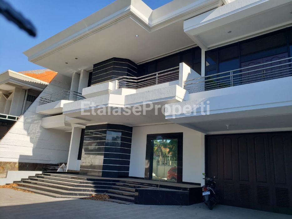 Foto properti Pusat Kota Jalan Argopuro SIAP PAKAI Cocok U/ Kantor, Klinik Dll 1