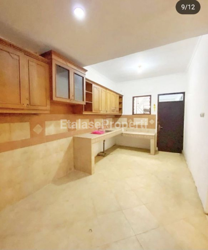Foto properti Rumah Dharmahusada Indah Dekat GM Dan Kampus Unair Harga Menarik 5