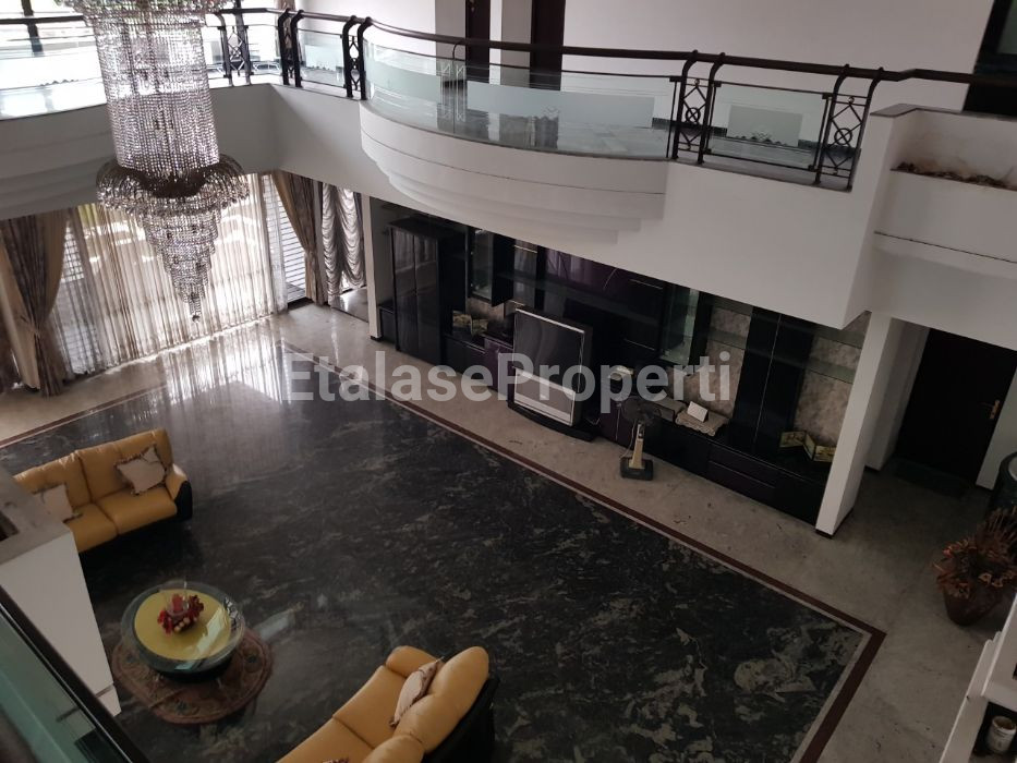 Foto properti *PRIME LOCATION!! Komersial Terbaik!! Dijual / Disewakan Rumah Sebelah Galaxy Mall 3* 4