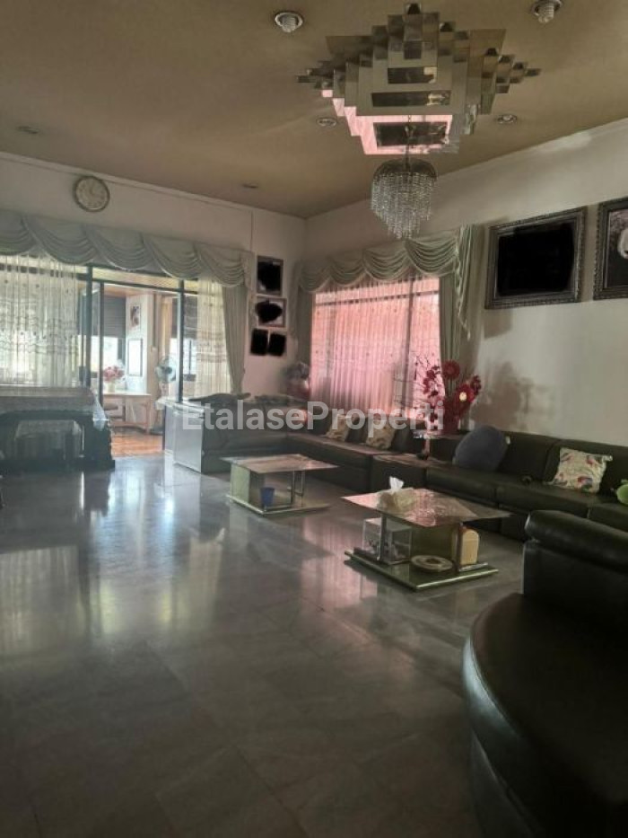 Foto properti New Hot Listing!!!  Dijual Rumah Usaha Cocok Untuk Home Industri & Tempat Tinggal Sekaligus Jalan Sidodadi 5