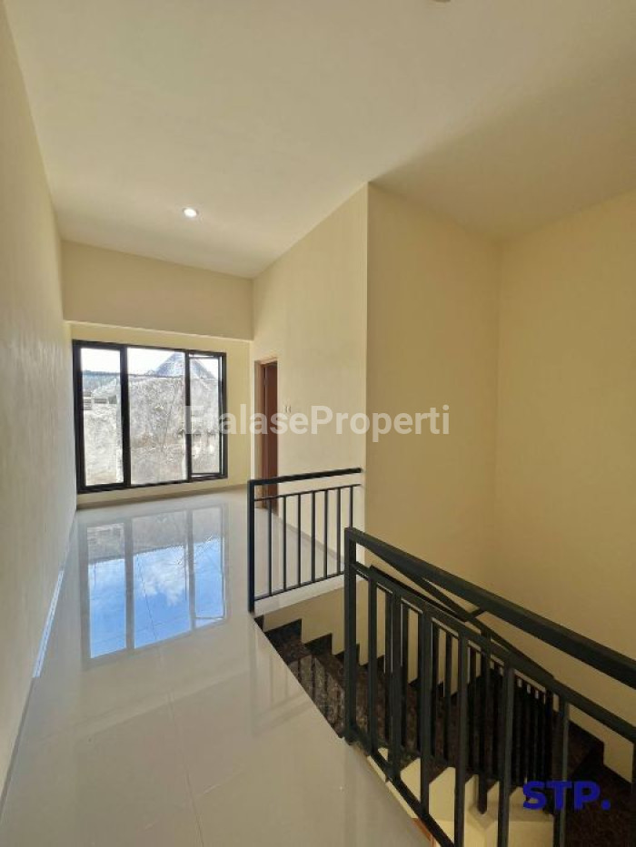 Foto properti Rumah Baru 2 Lantai Di Gembong Sawah Barat, Kapasan 7