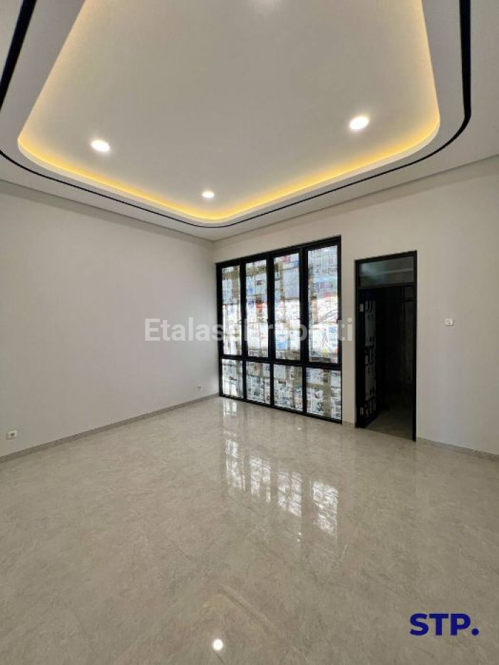 Foto properti 2 Unit, Rumah Baru Scandinavian Di Manyar Tirtoyoso Hadap Selatan Tipe B 9