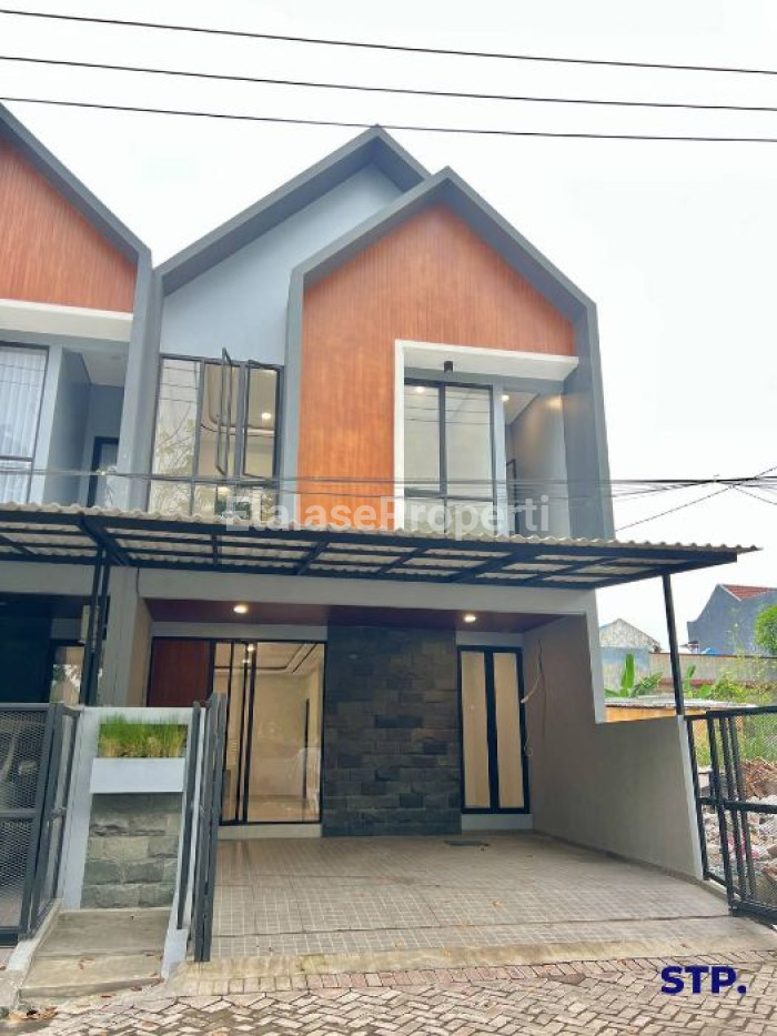 Foto properti Rumah Baru Scandinavian Di Manyar Tirtoyoso 1