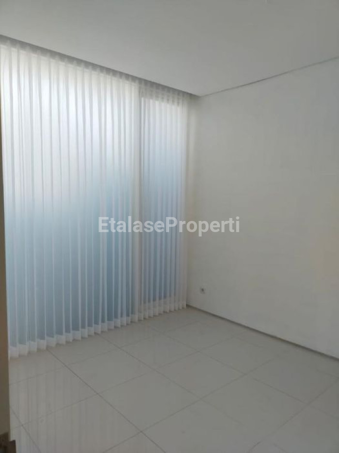 Foto properti RUMAH THE MANSION PAKUWON INDAH SURABAYA FOR RENT 7