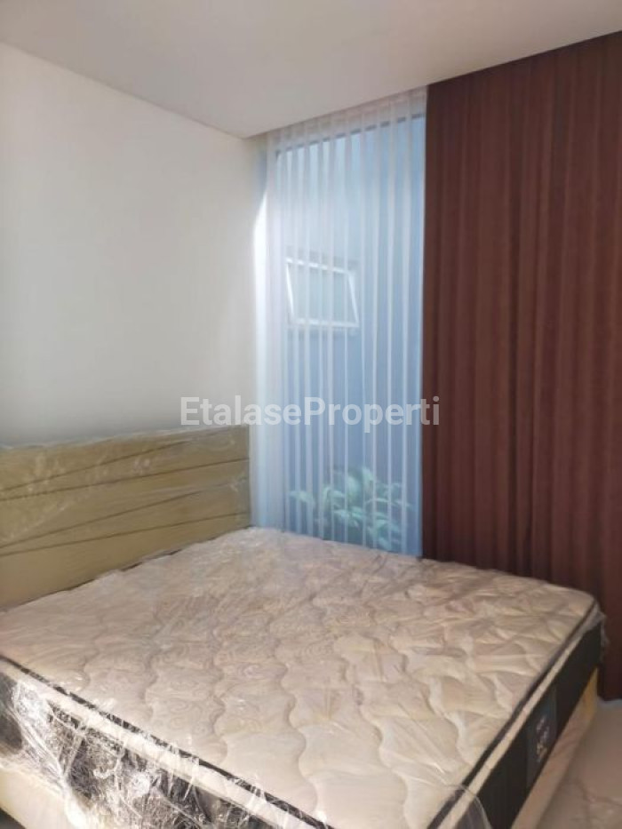Foto properti RUMAH THE MANSION PAKUWON INDAH SURABAYA FOR RENT 8