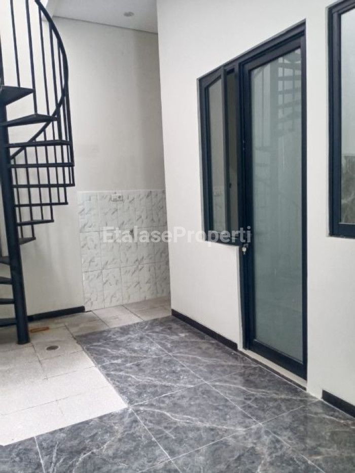 Foto properti DI JUAL 2 UNIT RUMAH BARU SIAP HUNI TENGGILIS MEJOYO 7