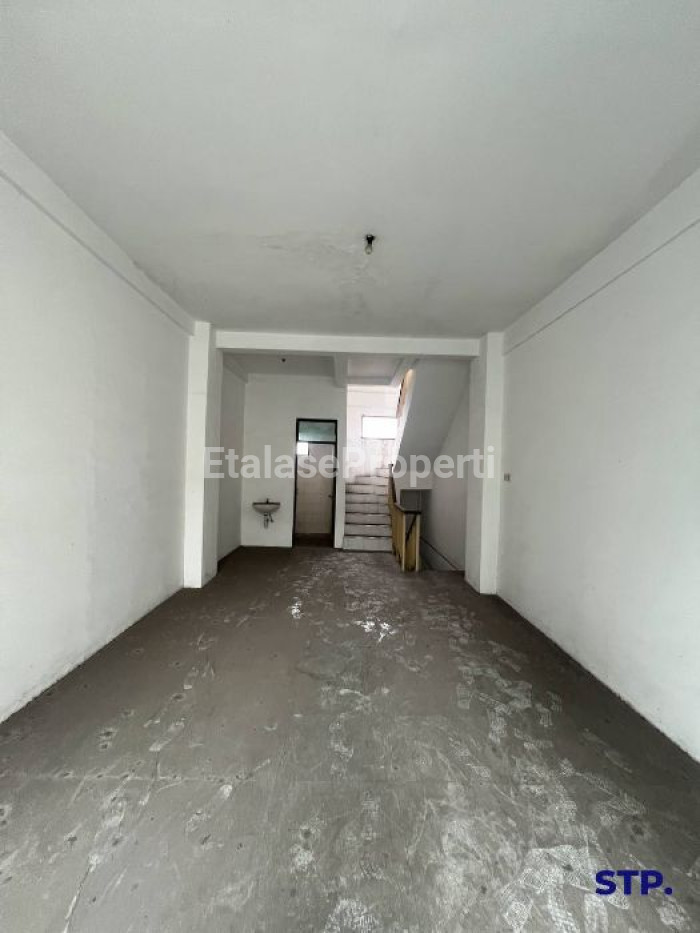 Foto properti Ruko 4 Lantai Grand Landmark Jalan Kayoon, Surabaya FULL MARMER 2