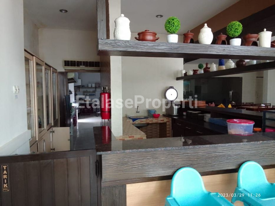Foto properti Rumah Komersil Di Jalan Baratajaya, Ngagel 7