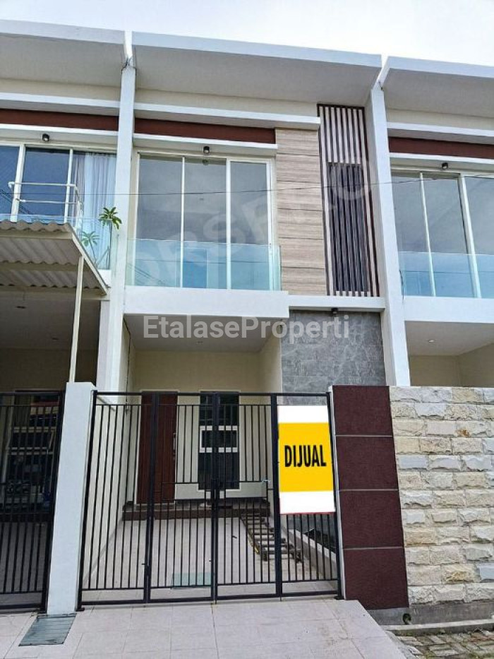 Foto properti Rumah Minimalis Cuma 1 M An Di Sutorejo 1