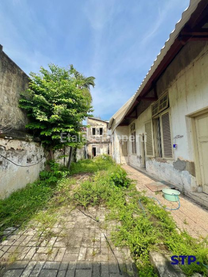Foto properti Jual Bangunan Komersil Di Jalan Tumapel Dekat Raya Darmo 3