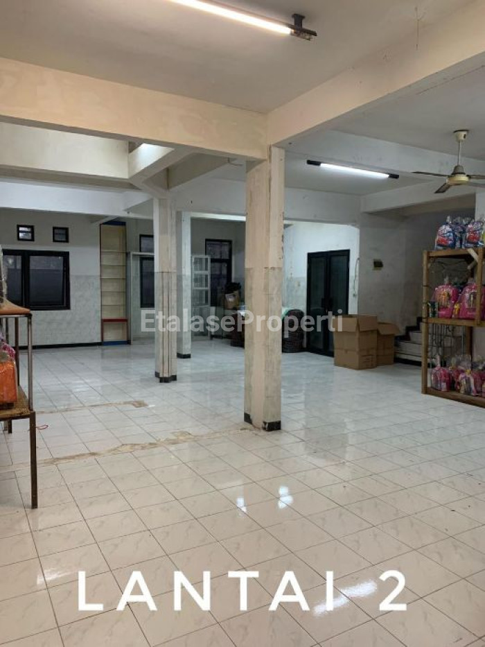 Foto properti Raya Dupak Ruko 3 Lantai Strategis Siap Pakai 4