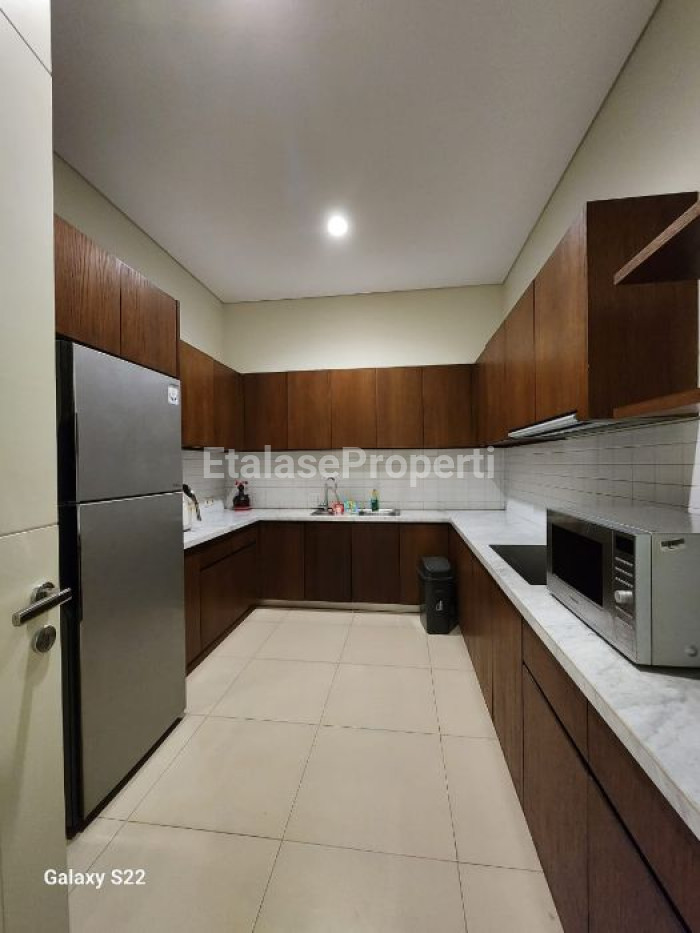 Foto properti Rumah Bagus Minimalis Modern Jemursari Timur Siap Huni 3