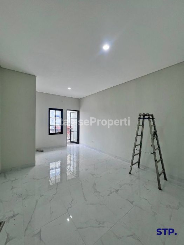 Foto properti 2 Unit, Rumah Baru Minimalis Di Lebak Jaya, Kenjeran 9