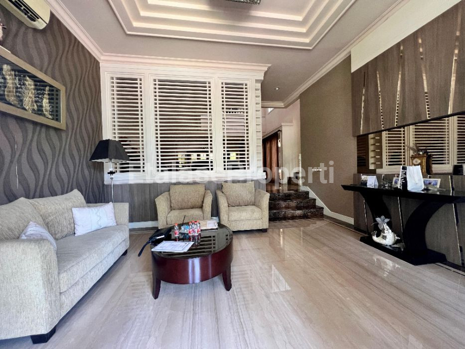 Foto properti Dijual Cepat Rumah Mewah Taman Golf Citraland Ciamik 1