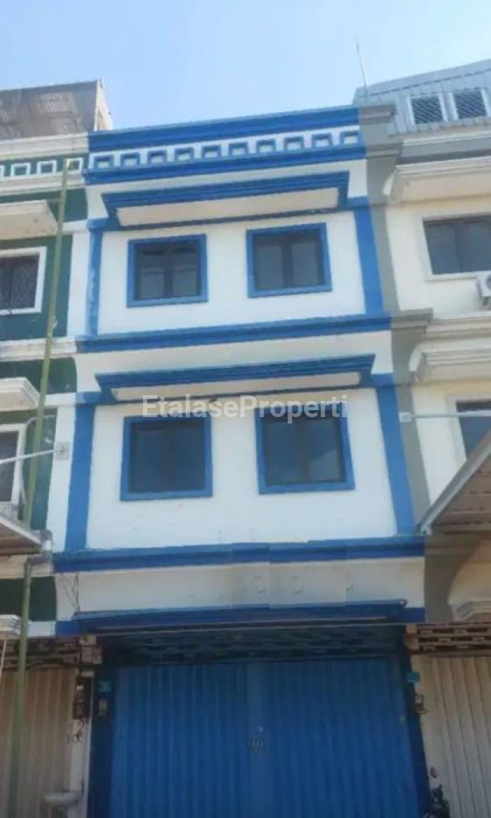 Foto properti Disewakan Ruko Araya Galaxy Bumi Permai Surabaya 1