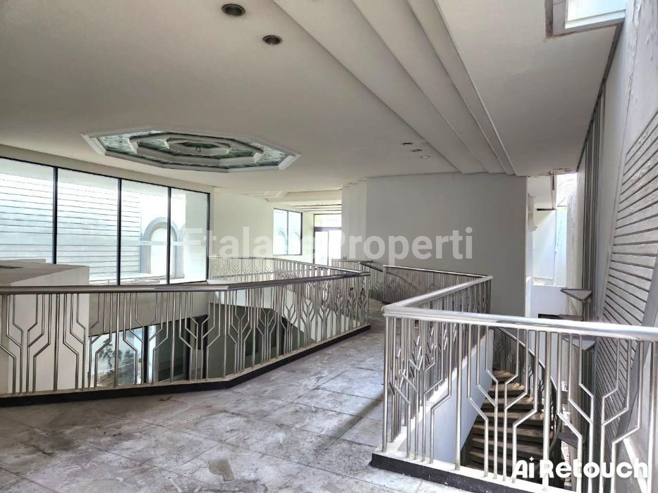 Foto properti Aset Komersiil Di Area Prime Location Kota Surabaya  Jalan Embong Kenongo 1