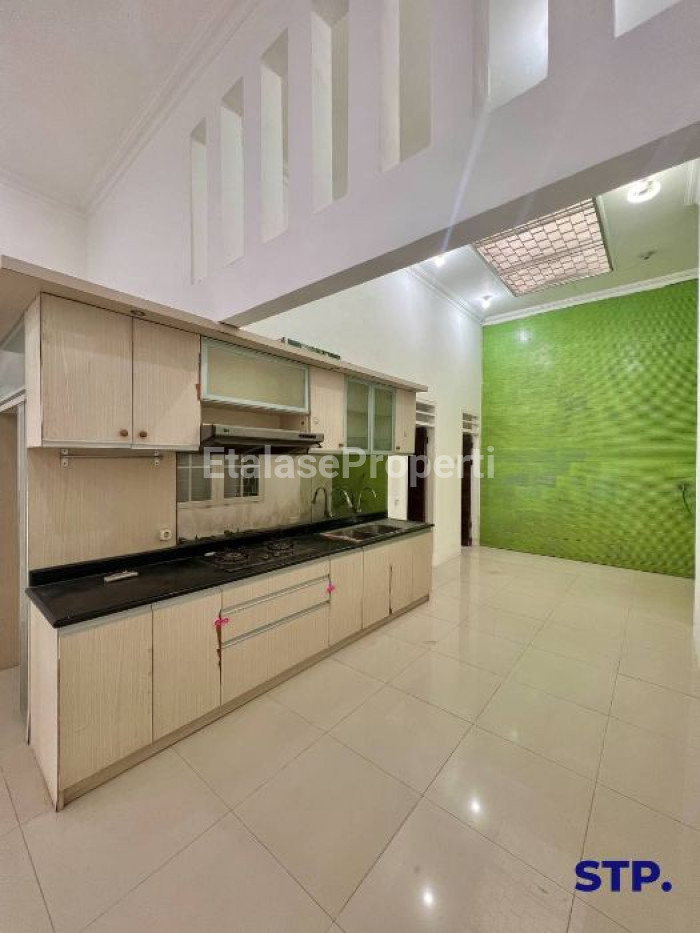 Foto properti Rumah 1 Lantai Di Perumahan Manyar Jaya Sudah Renovasi 5