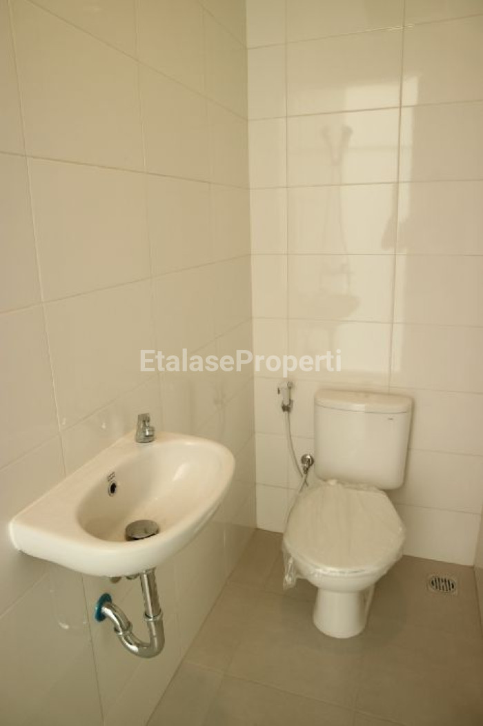 Foto properti Dijual Rumah Baru Dian Istana / Graha Green Garden 2
