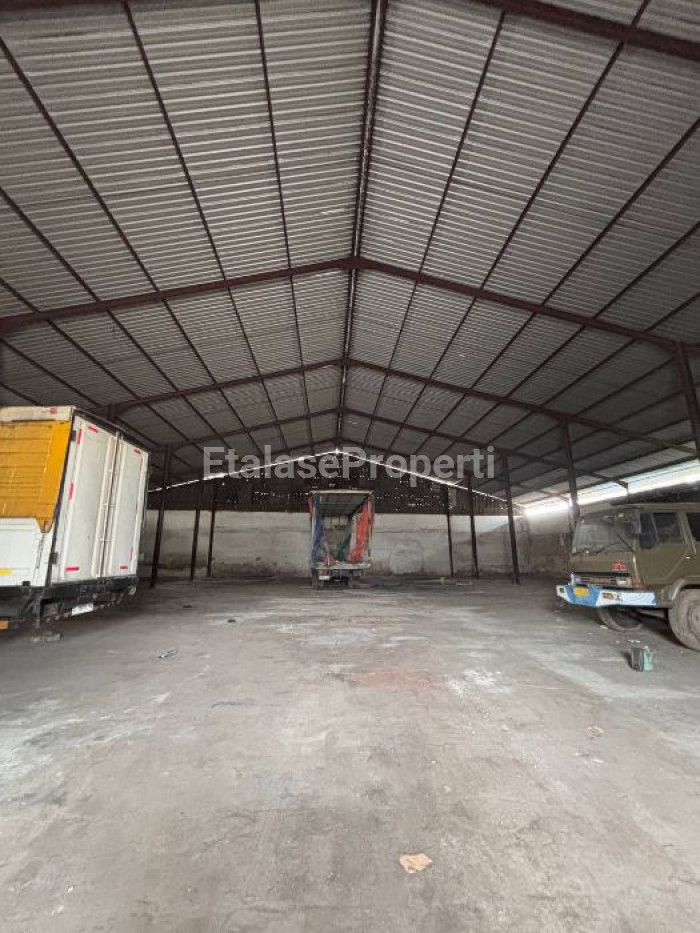 Foto properti Disewakan Gudang Di Raya Kemasan Krian Sidoarjo 7