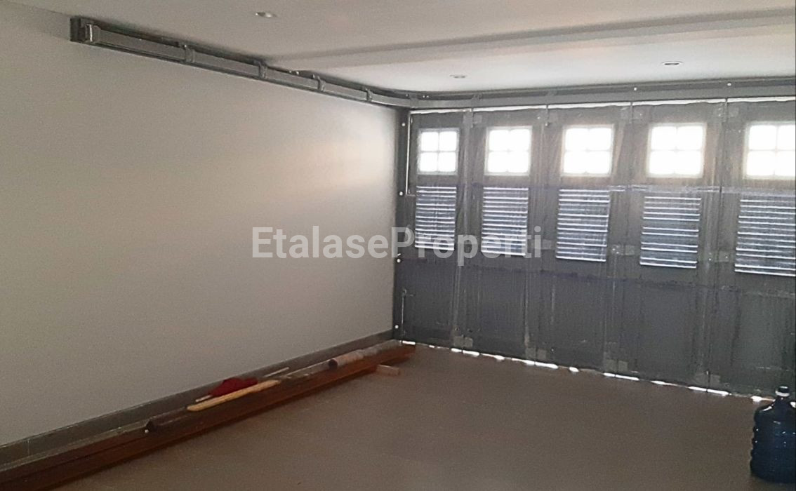 Foto properti RUMAH BARU GRESS  GRAHA FAMILY  DIJUAL 6